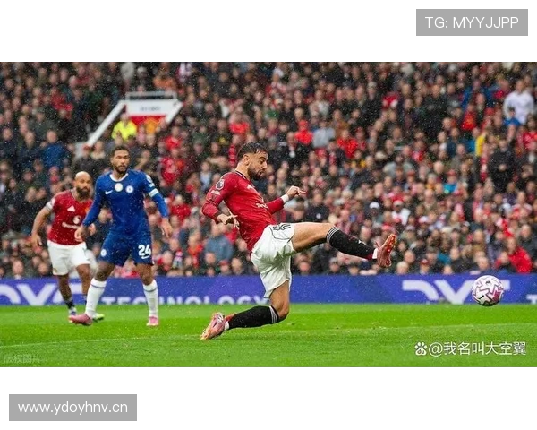 曼联进攻组织混乱问题持续显现，影响前场效率与比赛走势