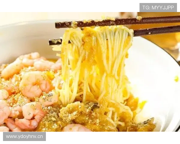 杨威家早餐吃的是蛋白粉拌金箔？